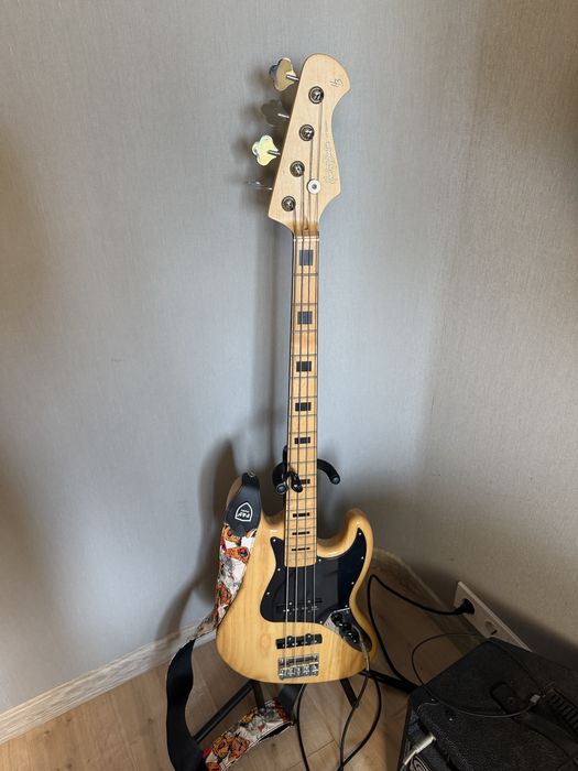 Бас гітара Harley Benton JB-75 з комбопідсилювачем Ampeg BA-108 20w