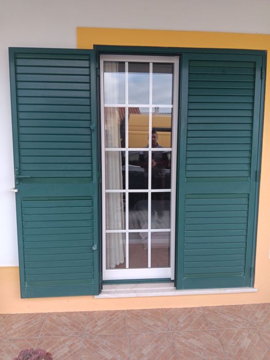 Janelas, portadas e portas de aluminio