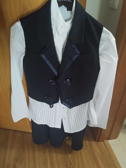 Venda de traje académico UALG