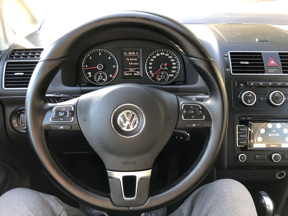 Volkswagen tоuran 2015р TDI ,автомат