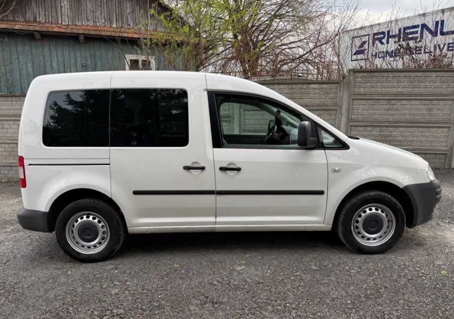 Бампер VOLKSWAGEN Caddy III  розборка Фольцваген Каді 3 04-10