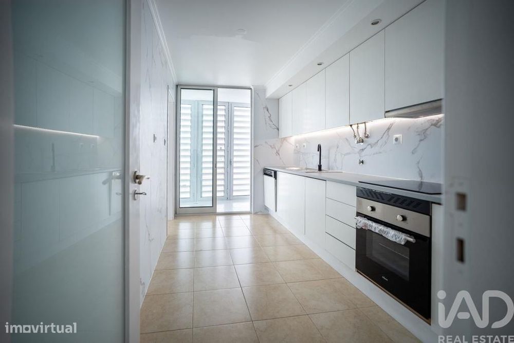 Apartamento T2 em Marvila de 84 m2