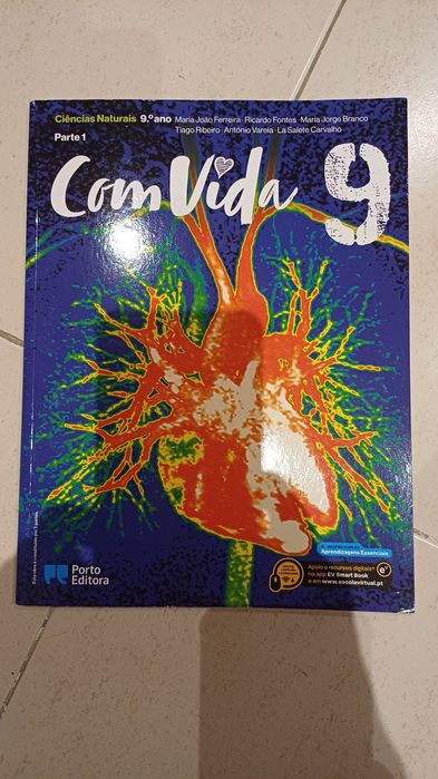 Com Vida 9
Vários
 Porto Editora  2026
António Varela | La Salete Carvalho | Maria João Ferreira | Maria Jorge Branco | Ricardo Fontes | Tiago Ribeiro