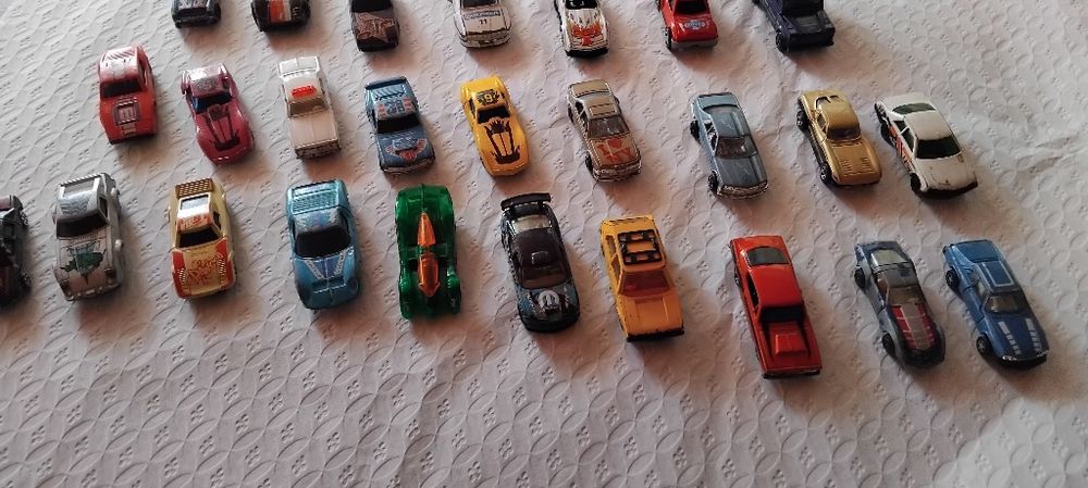 Carrinhos miniatura