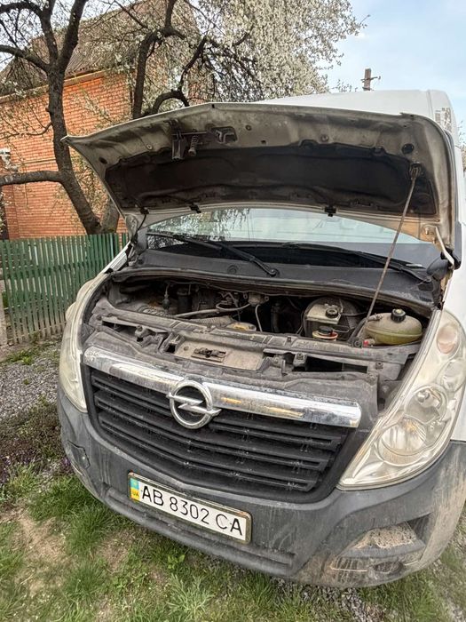 Вантажний бус Opel Movano дизель  2.3  2010 року