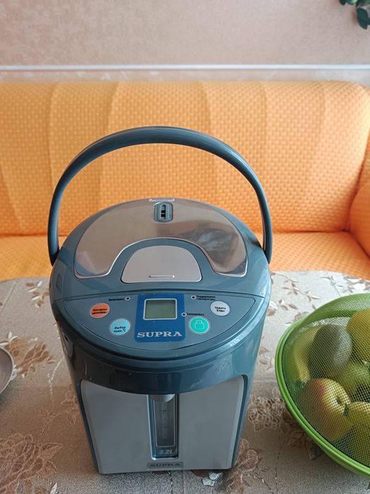 Продам термопот електричний.