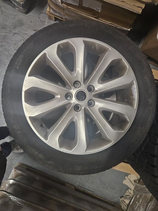 Conjunto de Quatro jantes originais lande rover com pneus goodyear