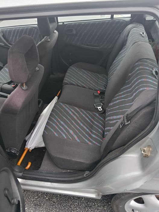 Carrinha bem estimada!