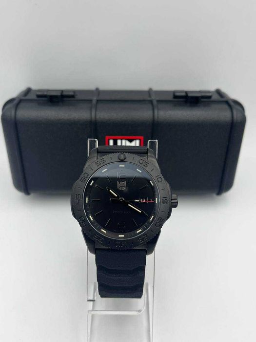 Zegarek Luminox Pacific Diver 3120 Series Blackout - męski