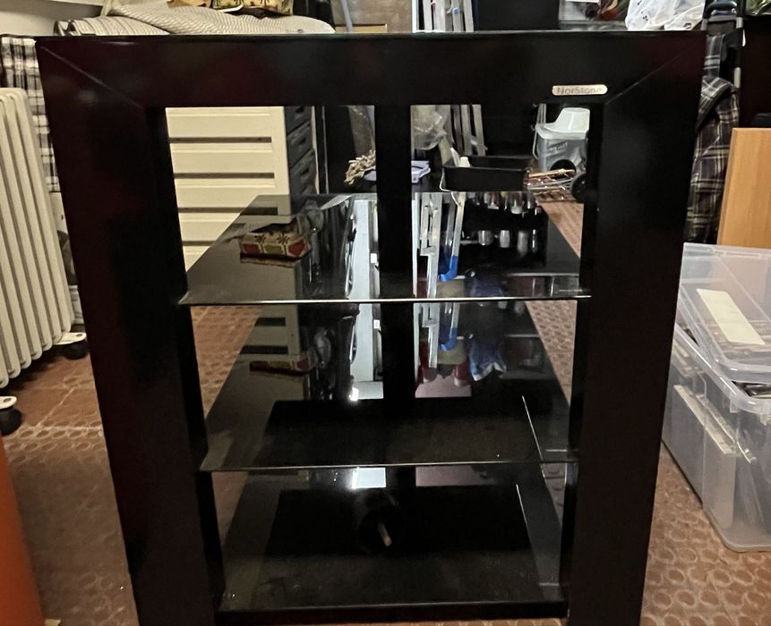 Mesa em vidro preta e castanha