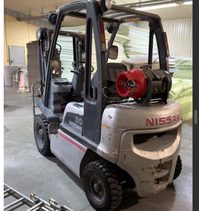 Wózek widłowy Nissan LPG