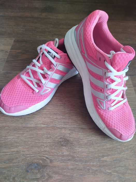 Кросівки adidas ,26.5см