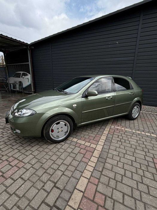 Chevrolet Lacetti Hatchback 1.8 ГБО4.