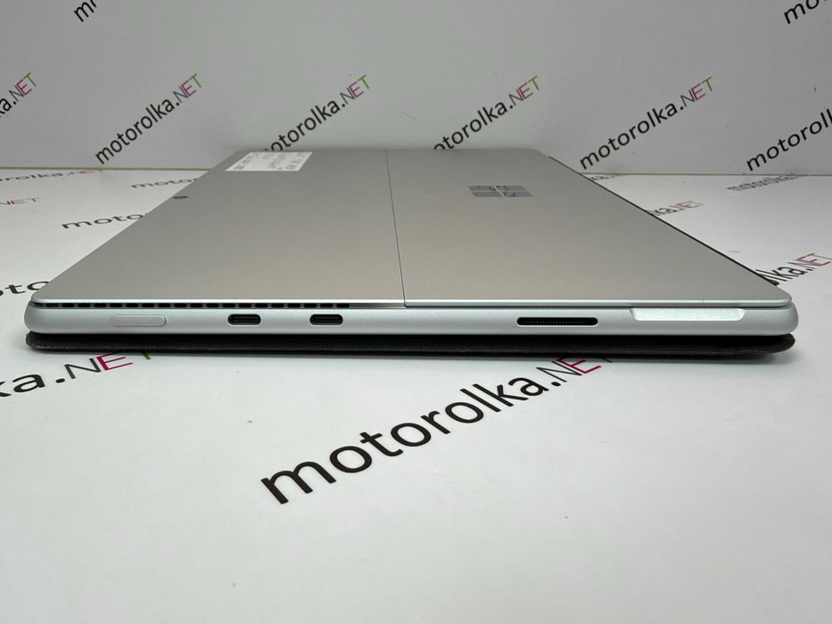 Ноутбук планшет Microsoft Surface Pro 8 13" 2K/i5-1135G7/8 RAM/256 SSD