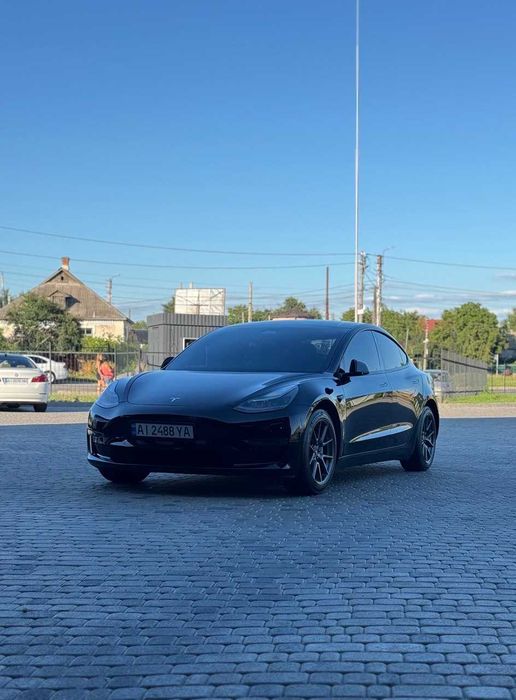 Автомобіль Tesla Model 3 2022 Dual Motor Luxury limited black / white