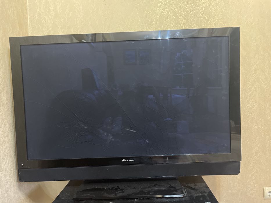 Телевізор плазма Pioneer