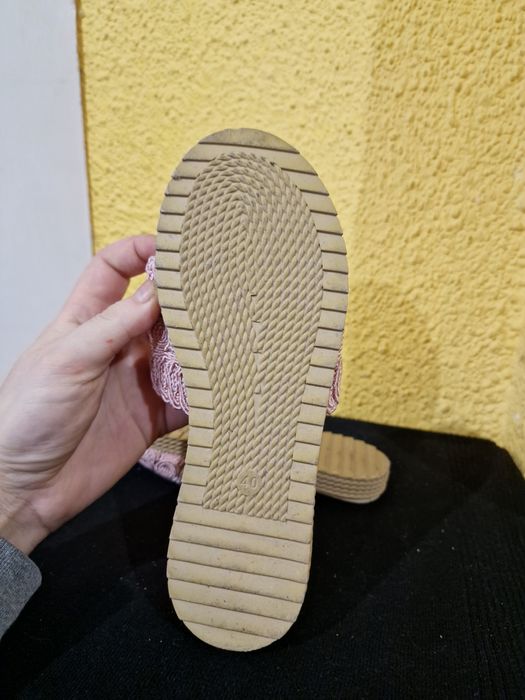 Klapki UGG Australia  roz,40  eleganckie,buty Emu,sandały japonki