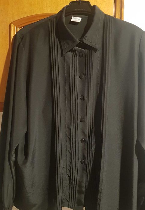 Camiseiro preto de senhora tamanho 46