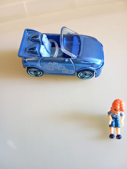 Polly Pocket Auto inícios de 2000.
Os dois 10€.
Individual 6€ cada.
Co