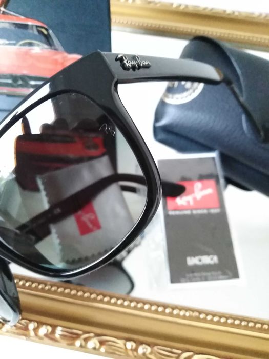 Okulary przeciwsłoneczne RAY BAN Wayfarer czarne
