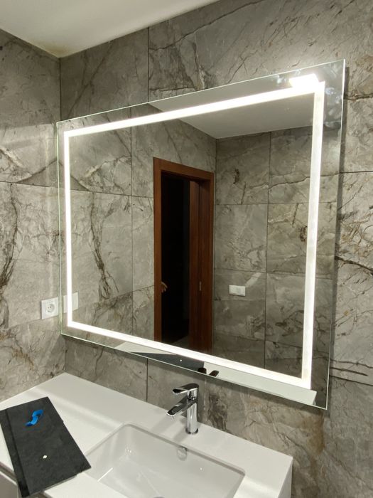 Espelhos com e sem led