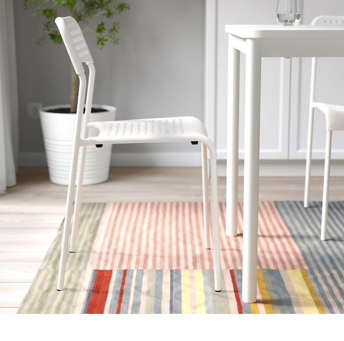 2 cadeiras refeição ou secretaria