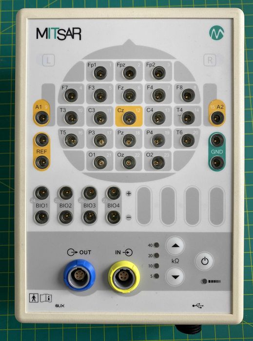 Diagnostyka QEEG. Mitsar 21+4 kanały, 2x czepek, laptop.