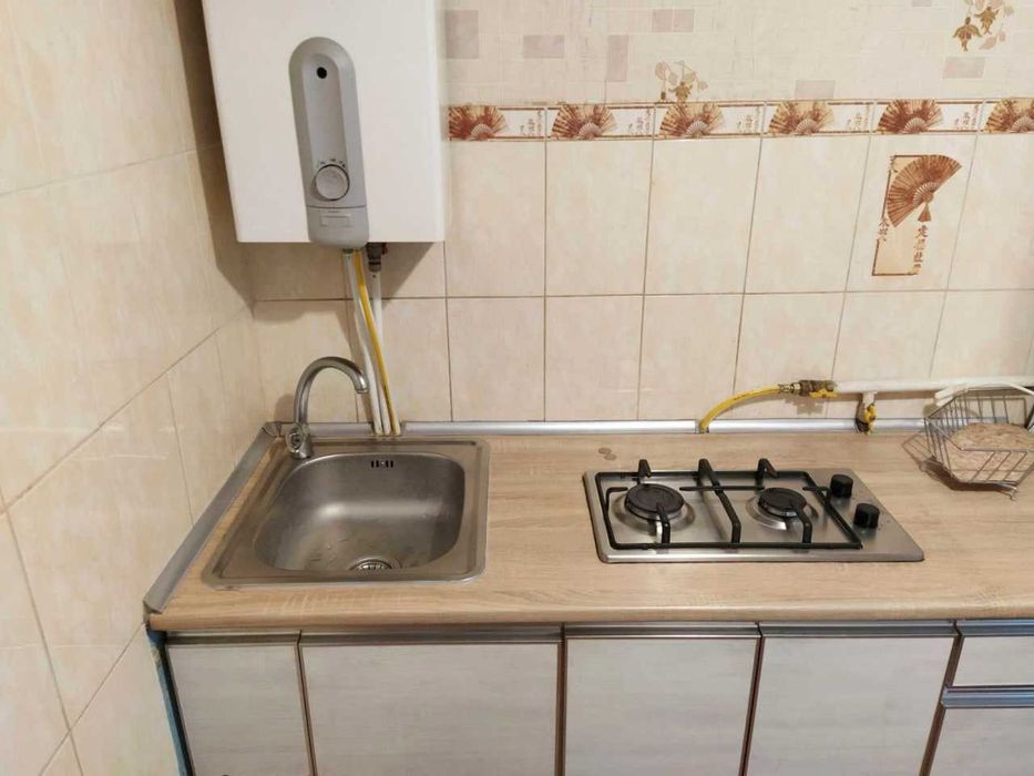 Продам 2к. квартиру, пр Науки, р-н ул. Казакова. Можно безналичный расчет