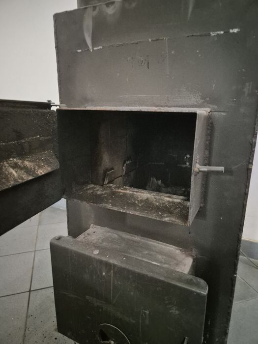 Piec z nadmuchem