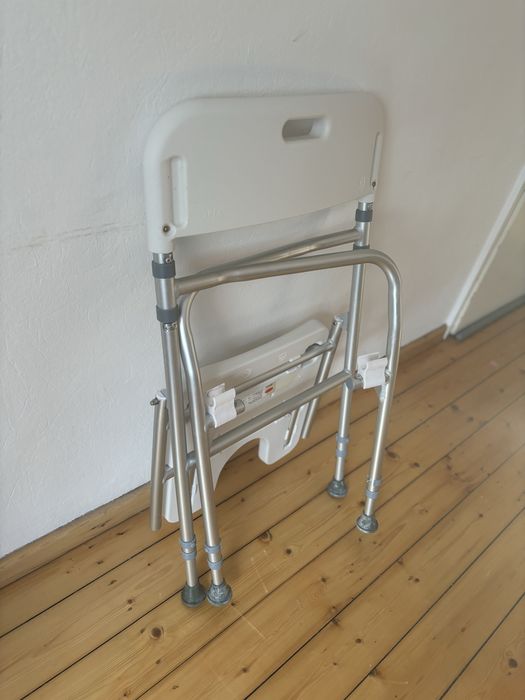 Стілець  для душу (людей похилого віку, інвалідів)