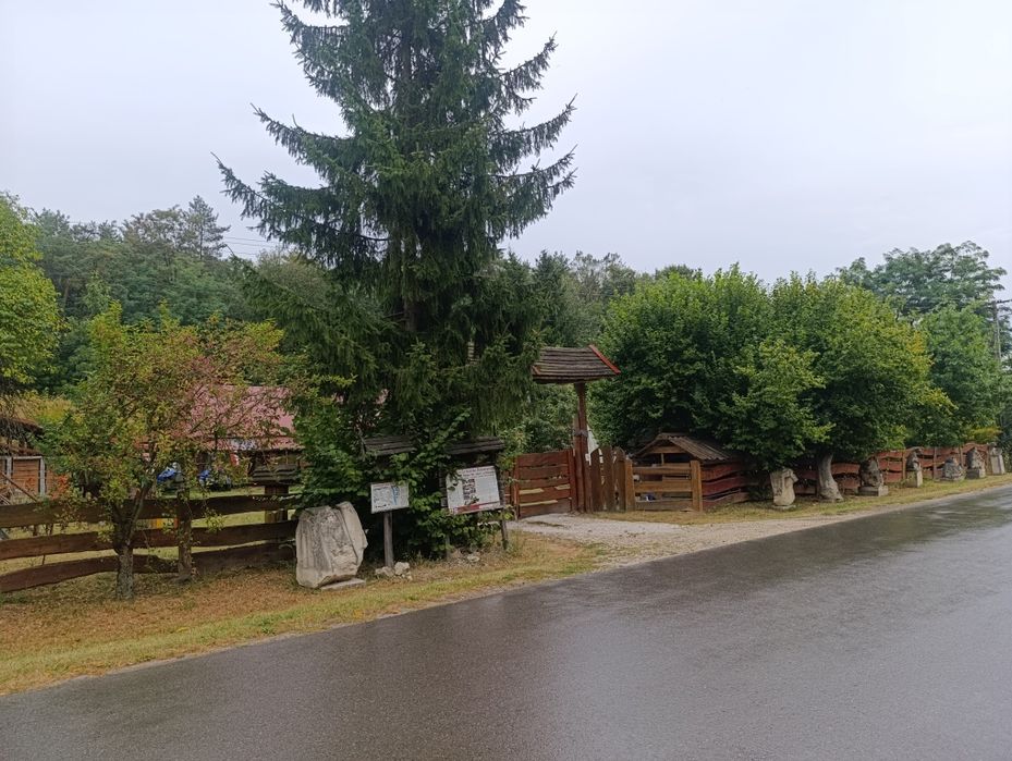 Sprzedam dom z wyposażeniem