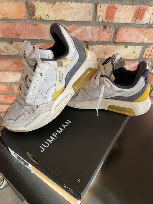 Кросівки Jordan MA2