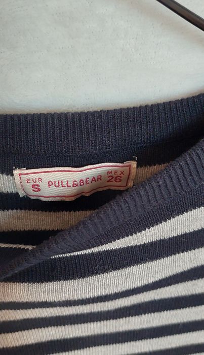 Sweterek Pull&Bear w paski, z długim rękawem, bluzka damska