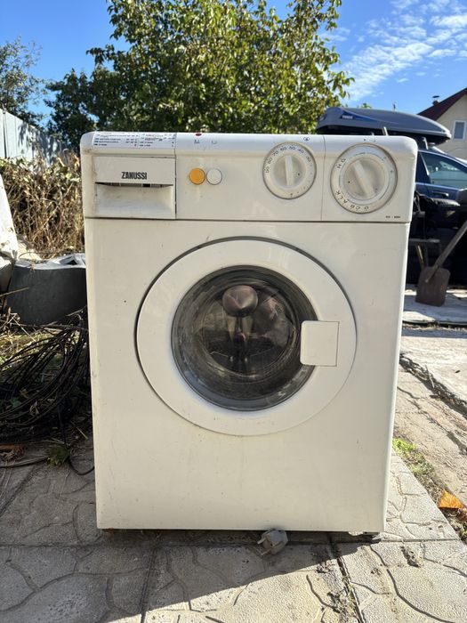 Пральна машинка zanussi під ремонт або запчастини