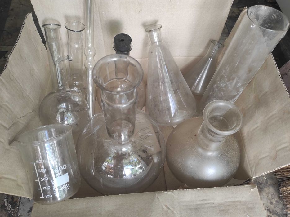 Продам скляні вироби для дослідів.
