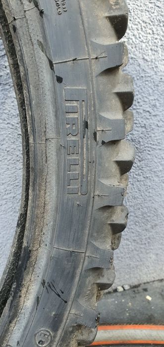 80/100/21 Pirelli Opona motocyklowa
