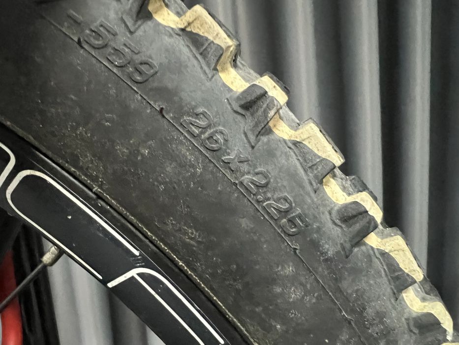 Bicicleta Cube em bom estado com suspensao total