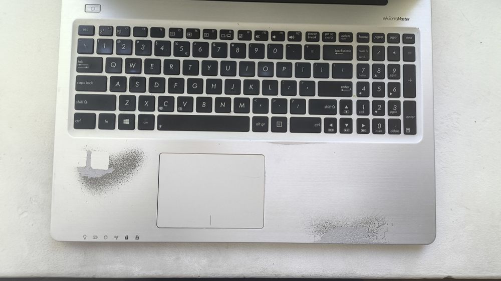 ASUS VivoBook S550CM.