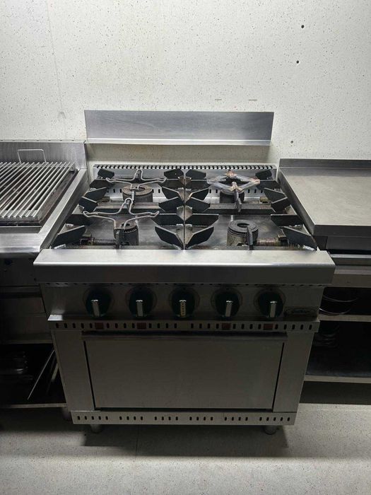 Fogão 4 bocas + forno grelhaços usados