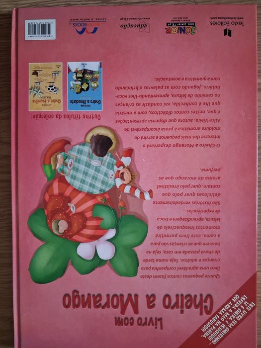 Livro com Cheiro a Morango e Chocolate