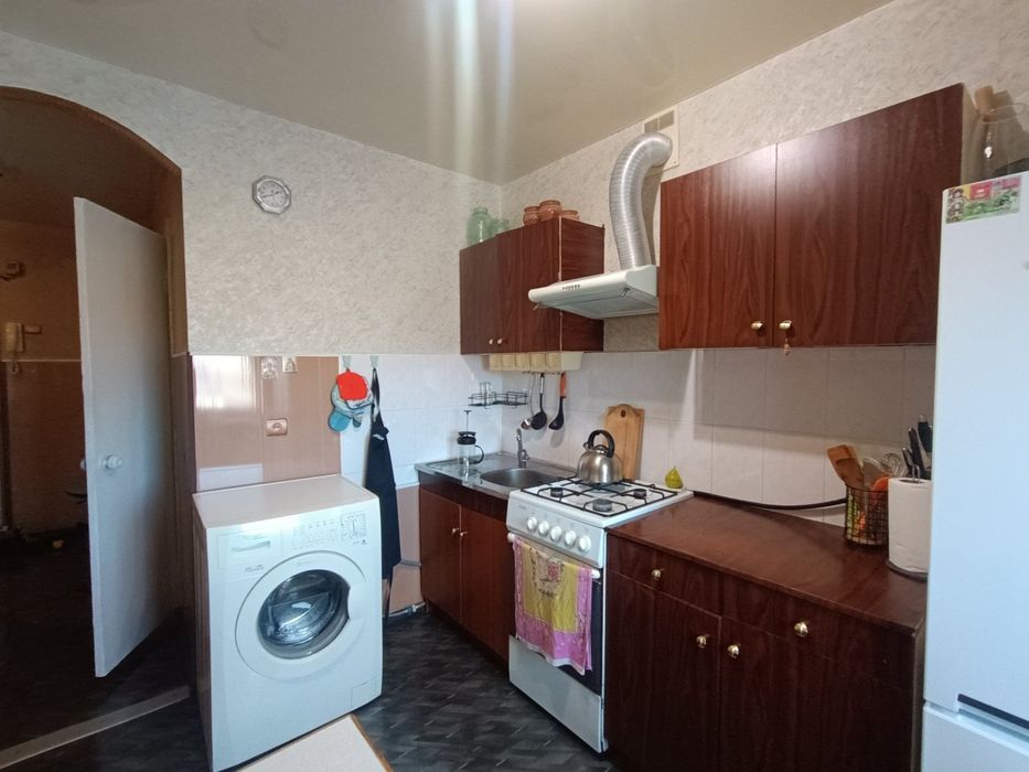 Сдам 1к. Калиновая/Янтарная 9/10  кирп.дома с техникой