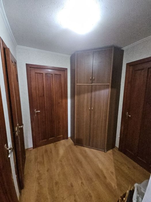 Ціна знижена.Продам 3 кімнатну квартиру в Дергачах по вулиці Садова