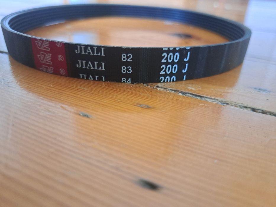 Rolos de passadeira e correia