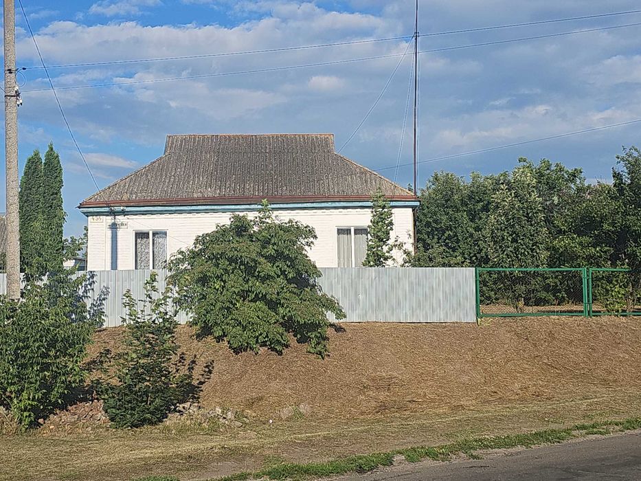 Продаж будинку неподалік центру Яготина, Київська область Є відеоогляд