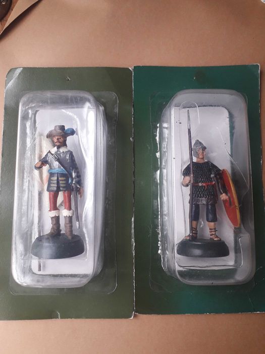 Guerreiros e Cavaleiros: Figuras em chumbo - Mais Ingleses