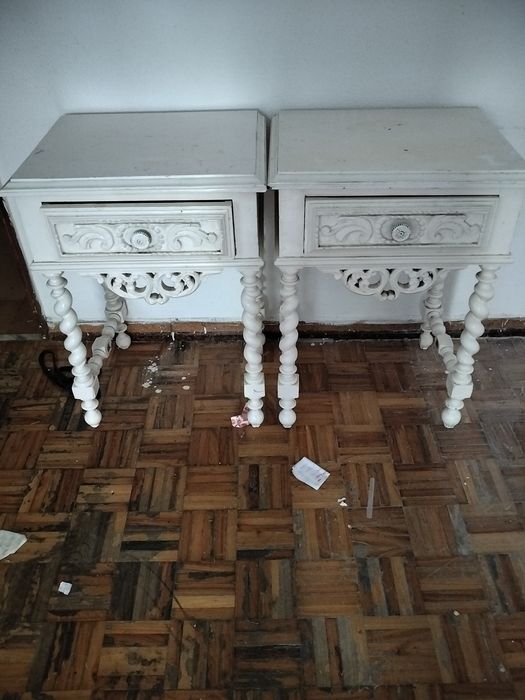 Duas Cabeçeiras de quarto vintage