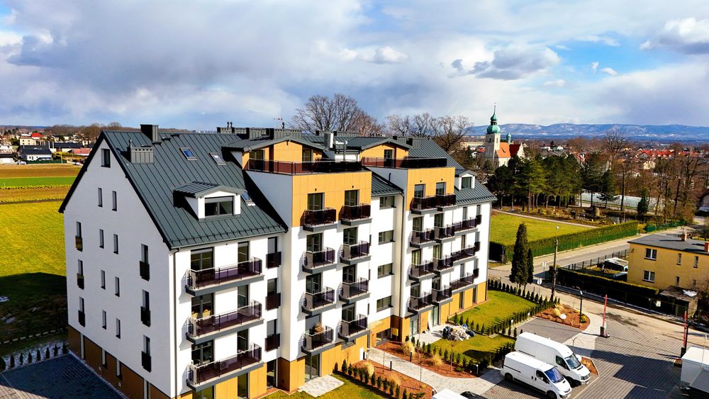 Dwupoziomowy apartament z tarasem i widokiem na góry + parking