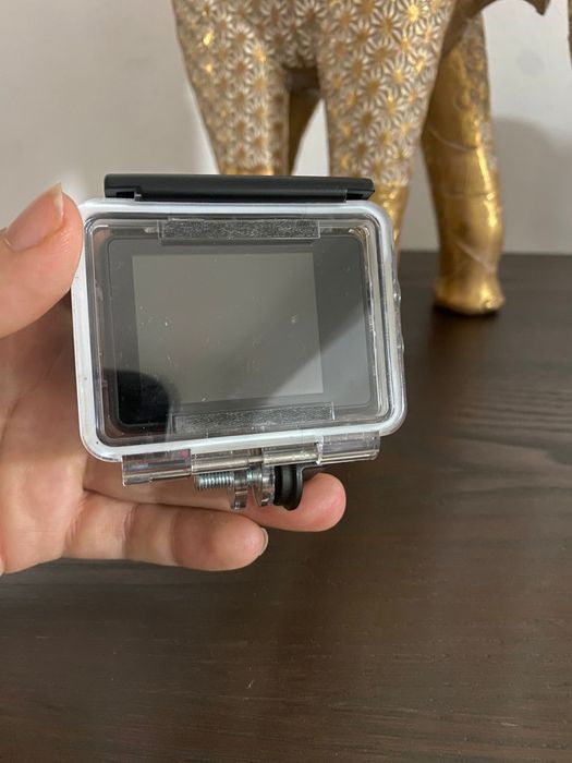 Vendo máquina fotográfica 4K sub aquática