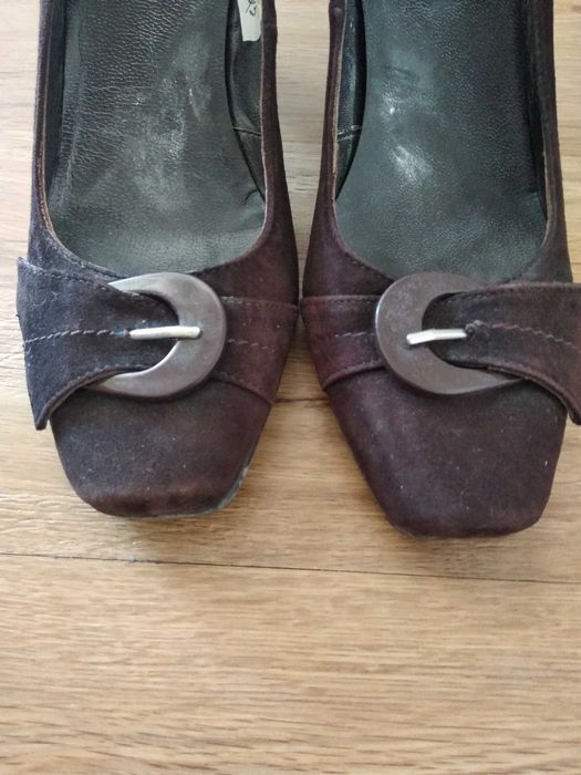Sapatos femininos de salto médio, em pele genuína/Como novos