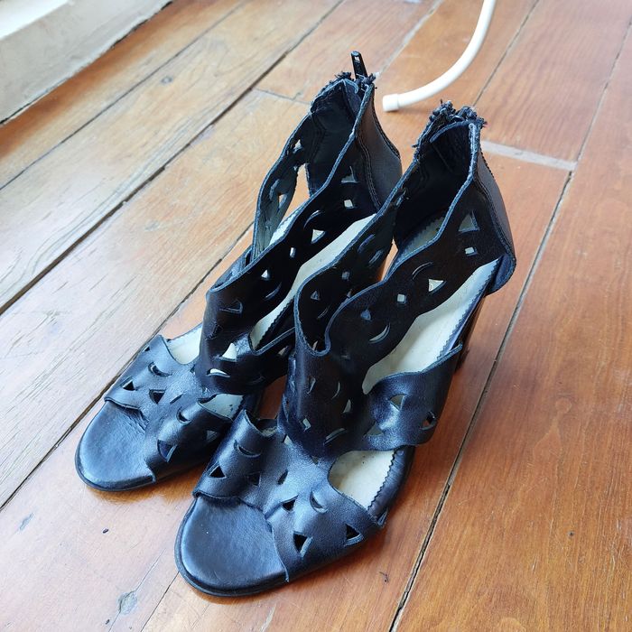 Sandálias salto alto